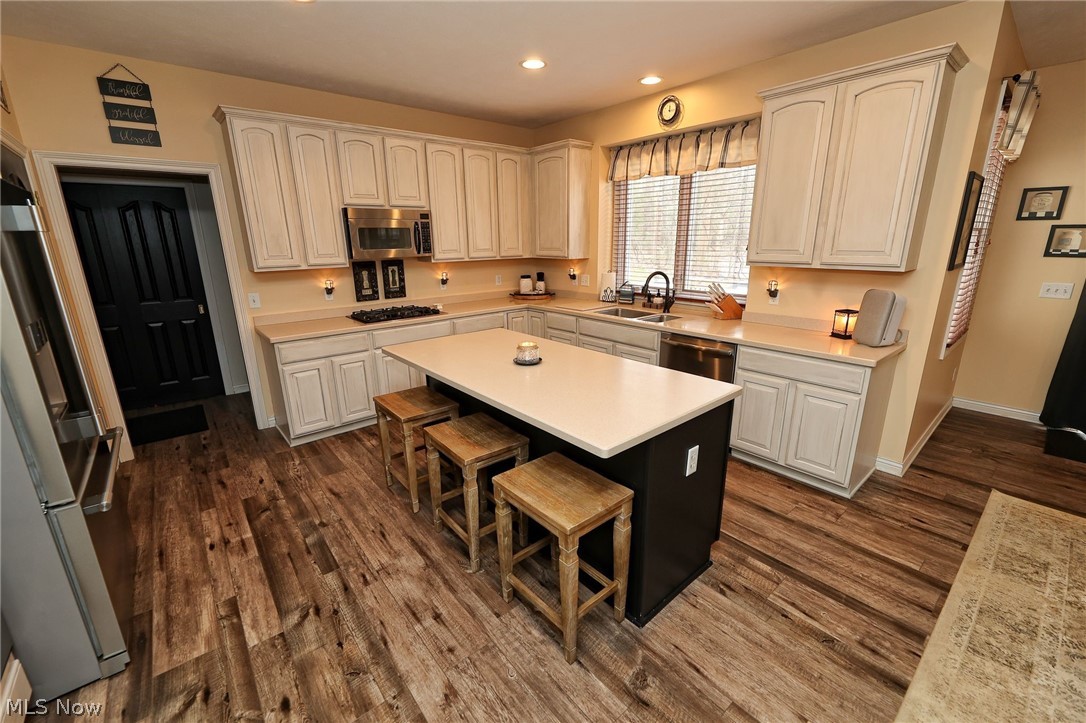 Wellesley Chase 01 - Residential