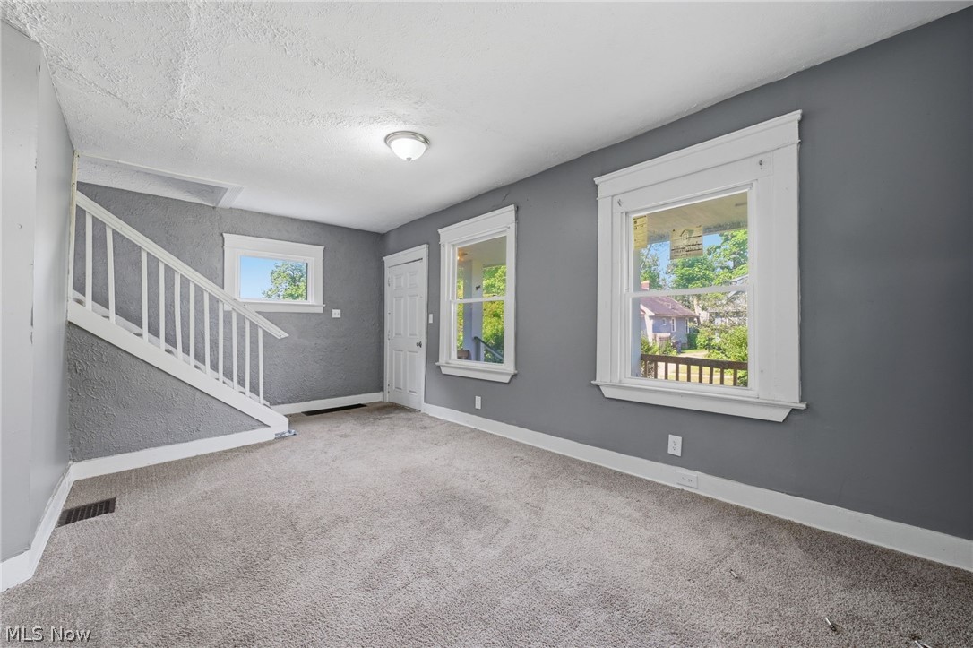 3337 E 143rd Street