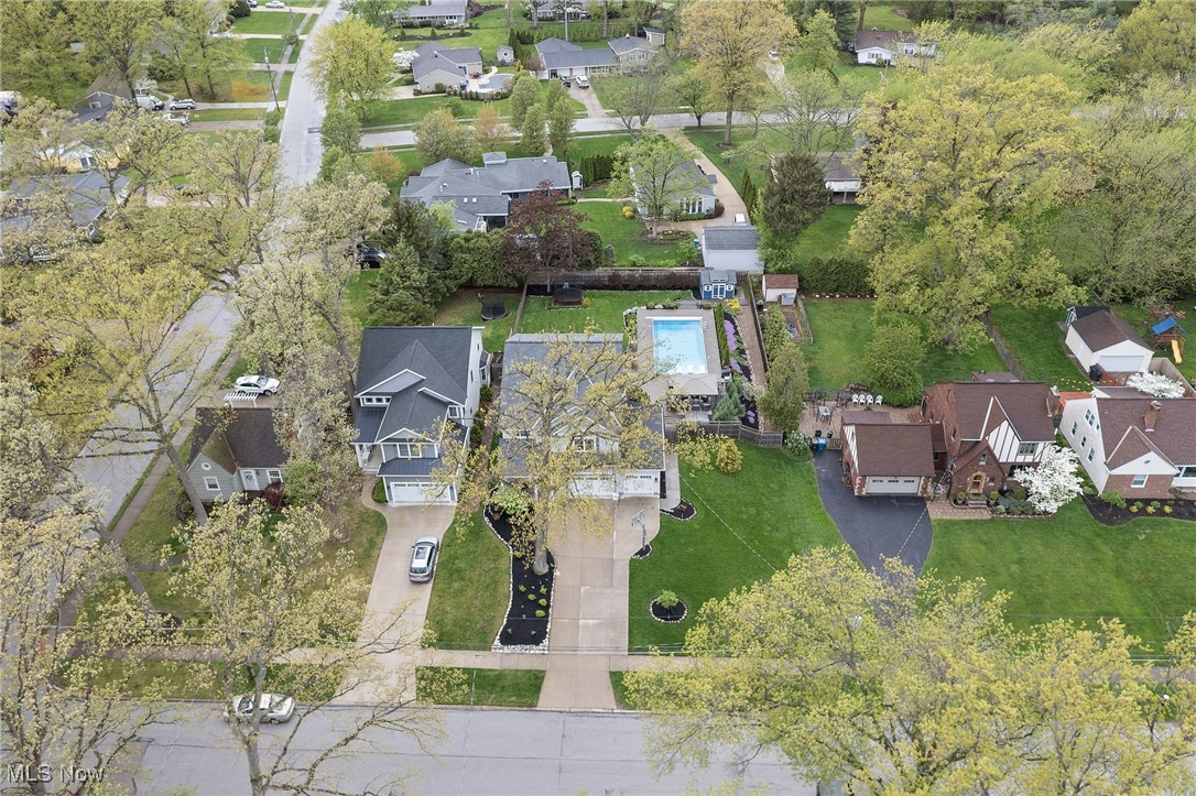 580 Humiston Drive, Bay Village, Ohio image 2