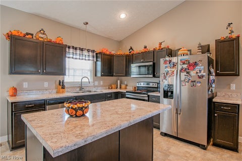 Tiny photo for 4009 Greenwich Road, Norton, OH 44203 (MLS # 5254524)