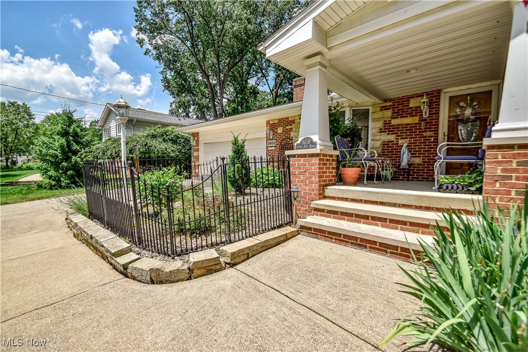 3031 S Oak Hill Road