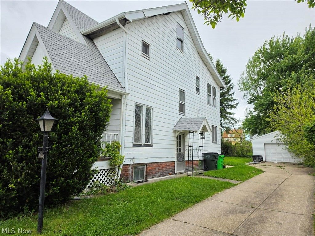 Photo of 10605 Grace Avenue, Garfield Heights, OH 44125 (MLS # 5210669)