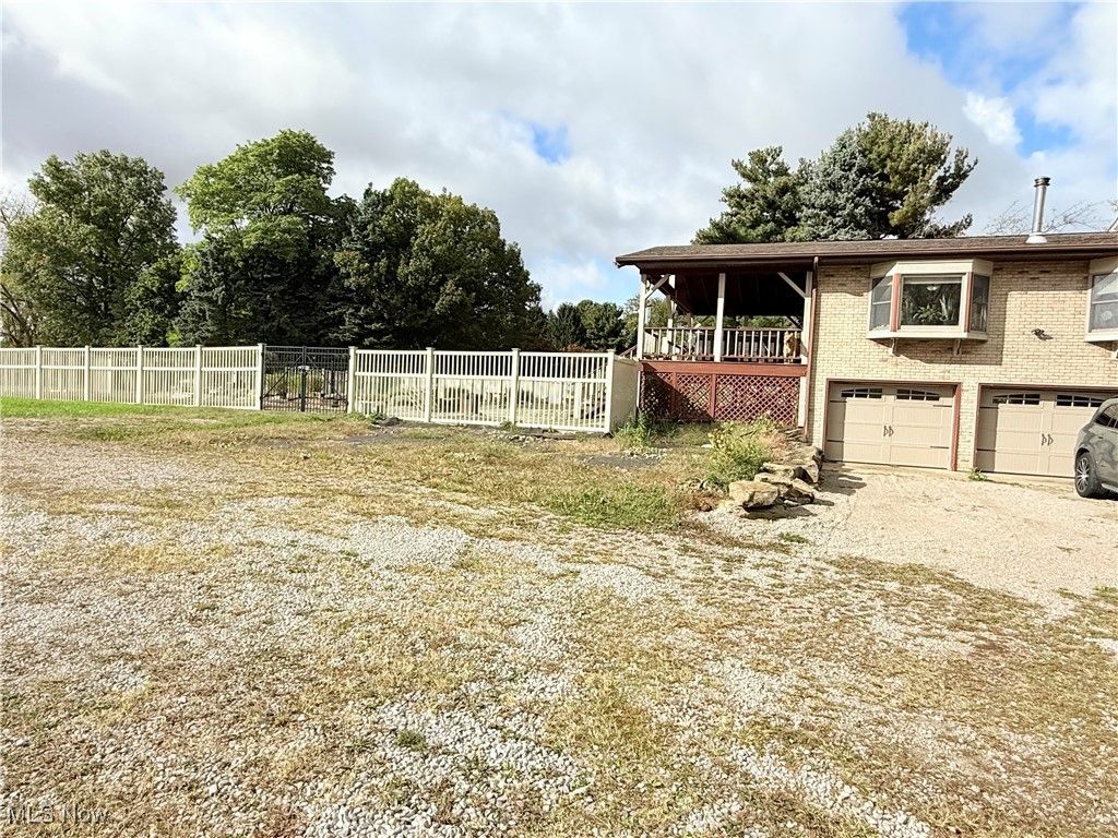 Photo of 4018 Cleveland Road E, Huron, OH 44839 (MLS # 5181798)