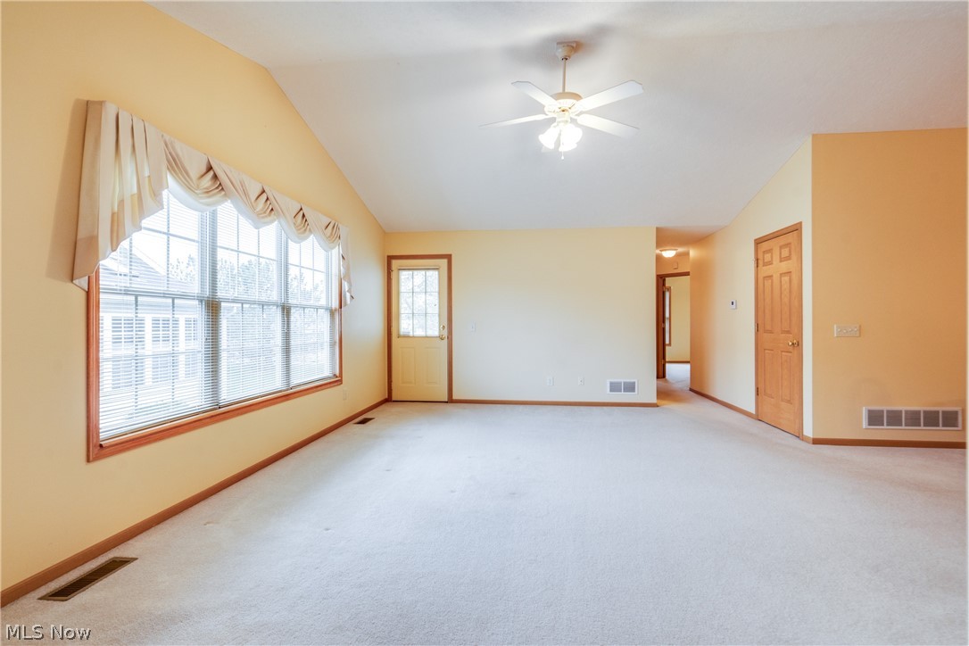 University Villa Condo Ph 03 - Residential