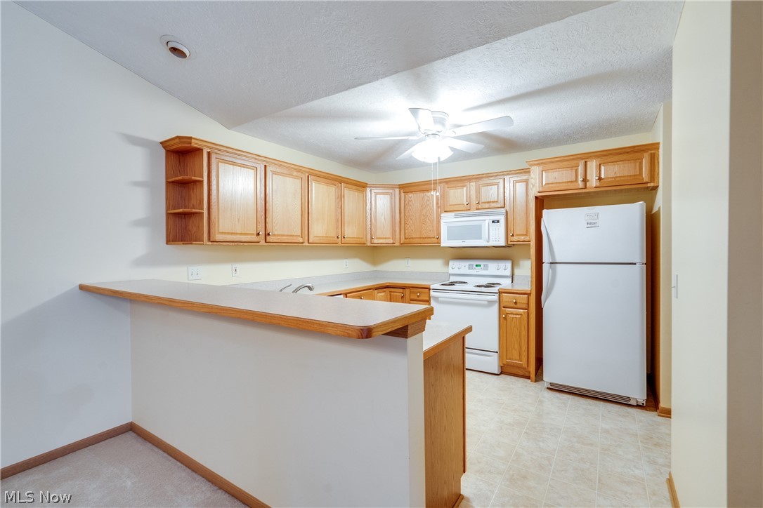 University Villa Condo Ph 03 - Residential