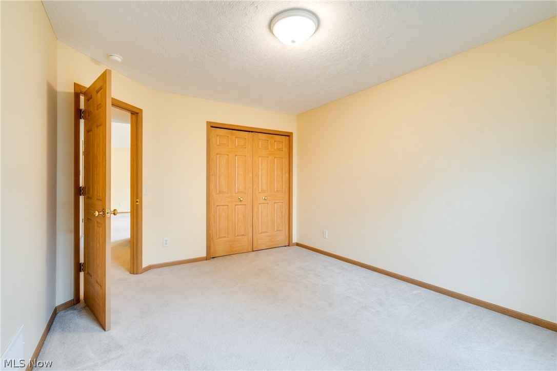 University Villa Condo Ph 03 - Residential