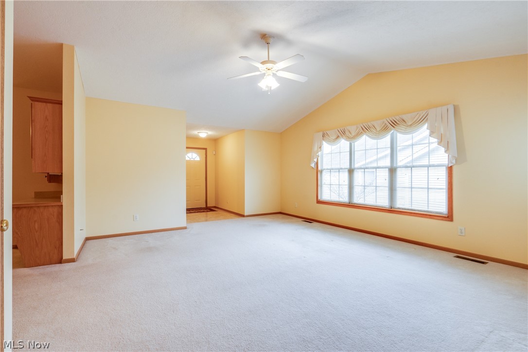 University Villa Condo Ph 03 - Residential