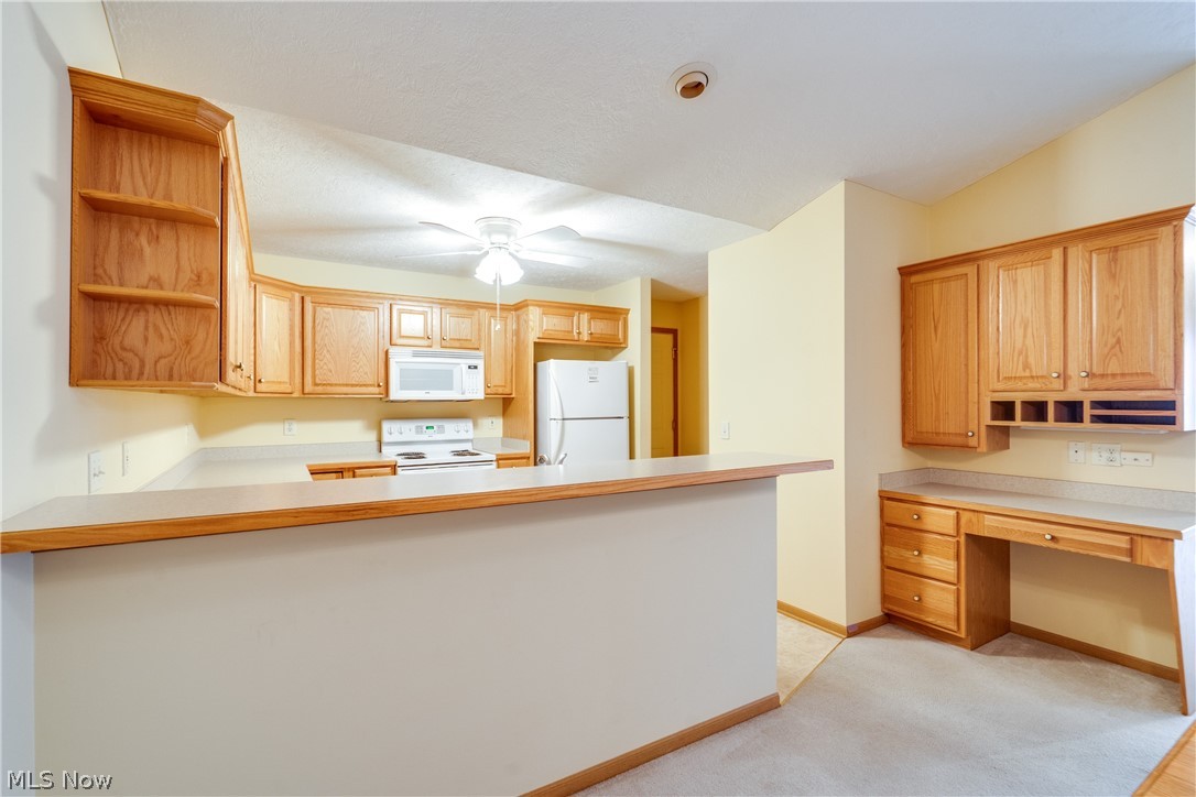 University Villa Condo Ph 03 - Residential