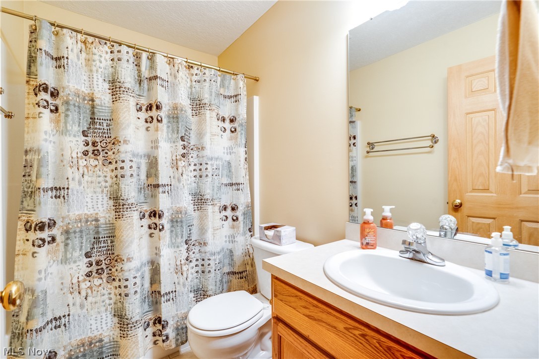 University Villa Condo Ph 03 - Residential