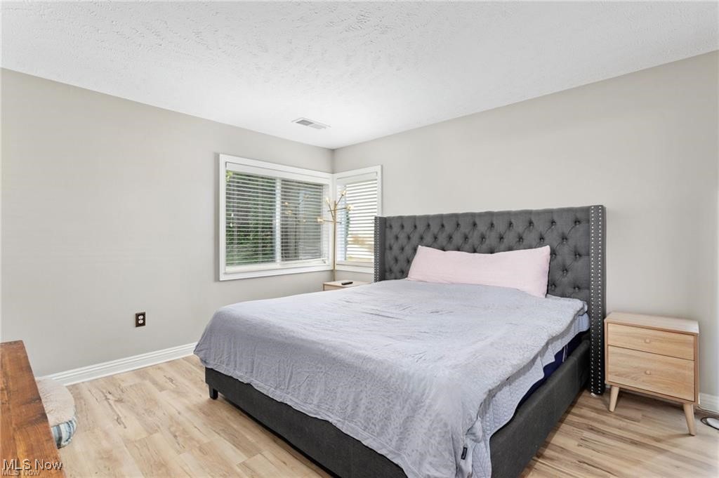 Brookledge Commons Condos - Residential