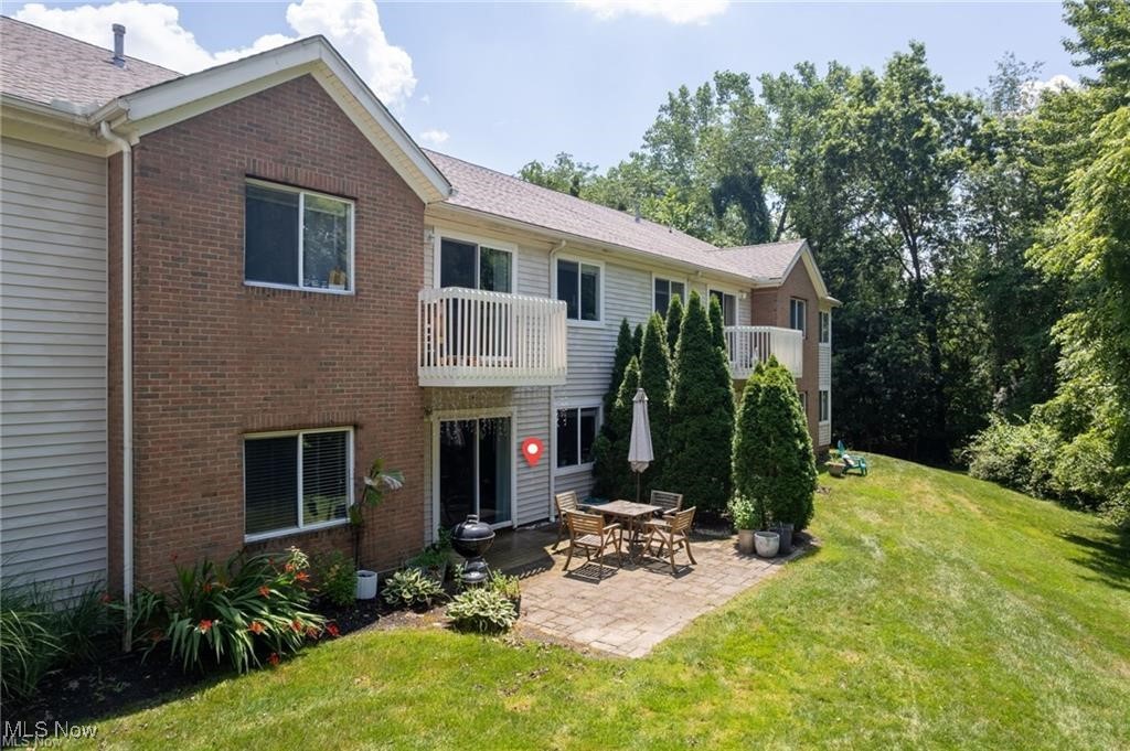 Brookledge Commons Condos - Residential