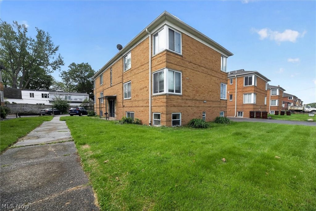 Photo of 18963 Hilliard Boulevard #2, Rocky River, OH 44116 (MLS # 5211903)