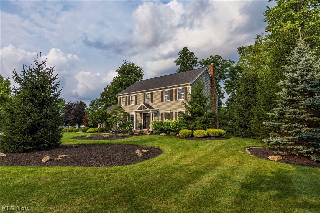 300 Lakeview Circle