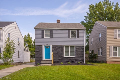 Homes For Sale - 16811 Biltmore Avenue<br/> Cleveland, OH 44128