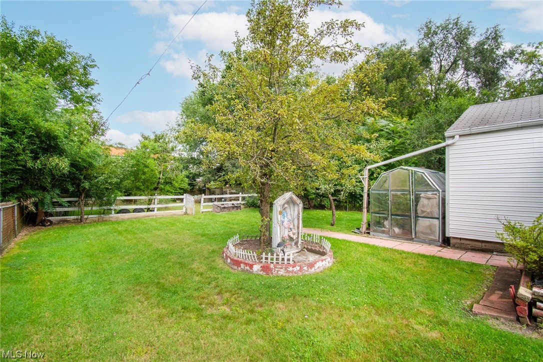 Bungalow Terrace - Residential