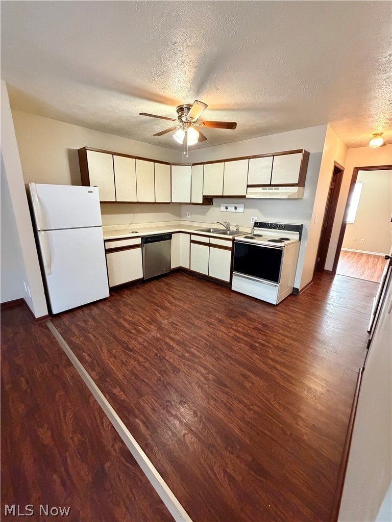 1819 Gracewoods Drive 6