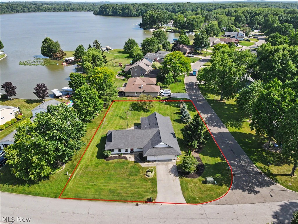 3854 Surfside Circle