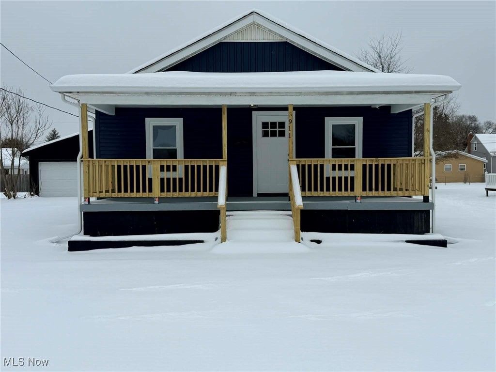 Photo of 911 Merrick Avenue, Zanesville, OH 43701 (MLS # 5183847)