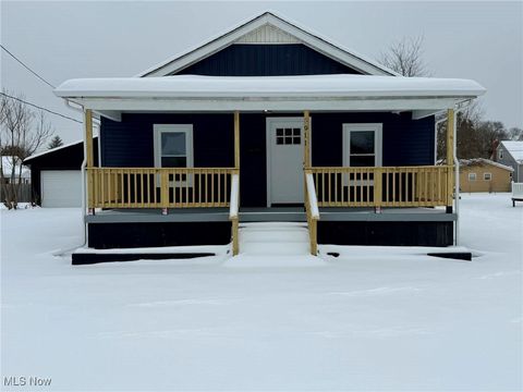 Homes For Sale - 911 Merrick Avenue<br/> Muskingum County, Zanesville, OH 43701