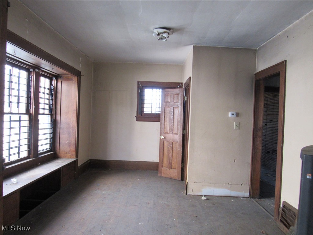 325 Hillwood Drive, Akron, Ohio image 5
