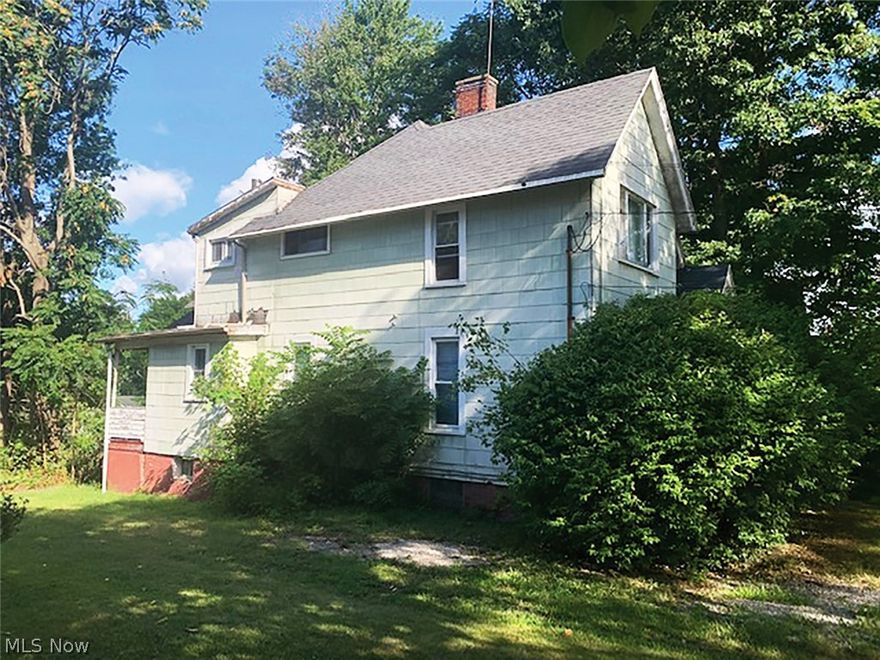 Investment Real Estate - Two-Story Up & Down Duplex - All Separate Utilities – Ravenna, OH - ABSOLUTE AUCTION, all sells to the highest bidder on location: TUESDAY – OCTOBER 13, 2020 – 5:30 PM. Up & down duplex frame home built-in 1920. 1,657 sq. ft. finished living area – FA gas heat – separate utilities. Lot 66 X 187 – taxes $924.78 full year. Good solid home needs some updating. Open 1 1/2 hour before the auction starts. TERMS ON REAL ESTATE: 10% down auction day, balance due at closing. A 10% buyer’s premium will be added to the highest bid to establish the purchase price. Any desired inspections must be made prior to bidding. All information contained herein was derived from sources believed to be correct. Information is believed to be accurate but not guaranteed.