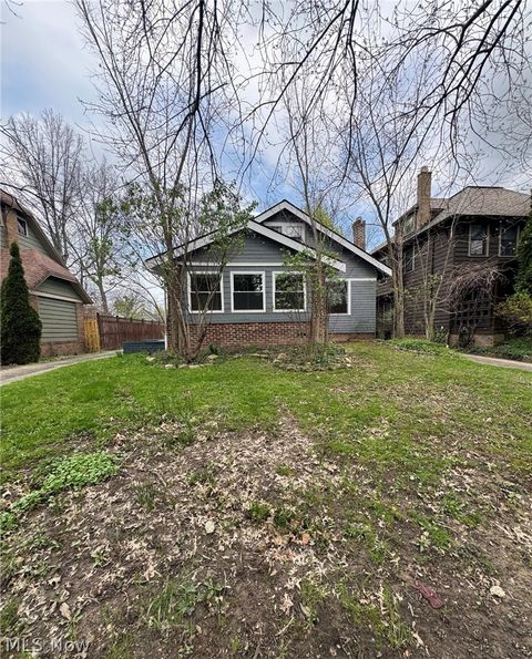 Homes For Rent - 3327 Bradford Road<br/> Cleveland Heights, OH 44118