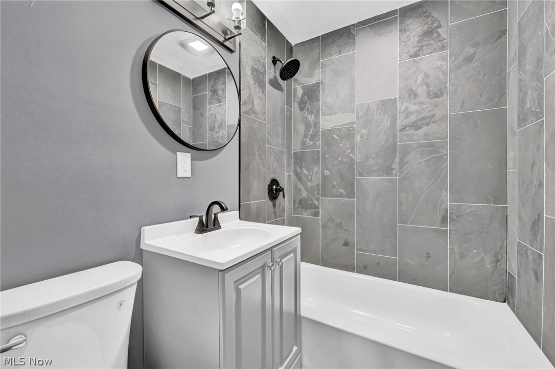 E Morans Tuxedo Farms Sub - Residential