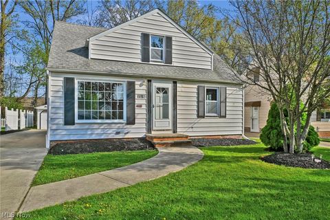 612 North Street Brooklyn Heights OH 44131