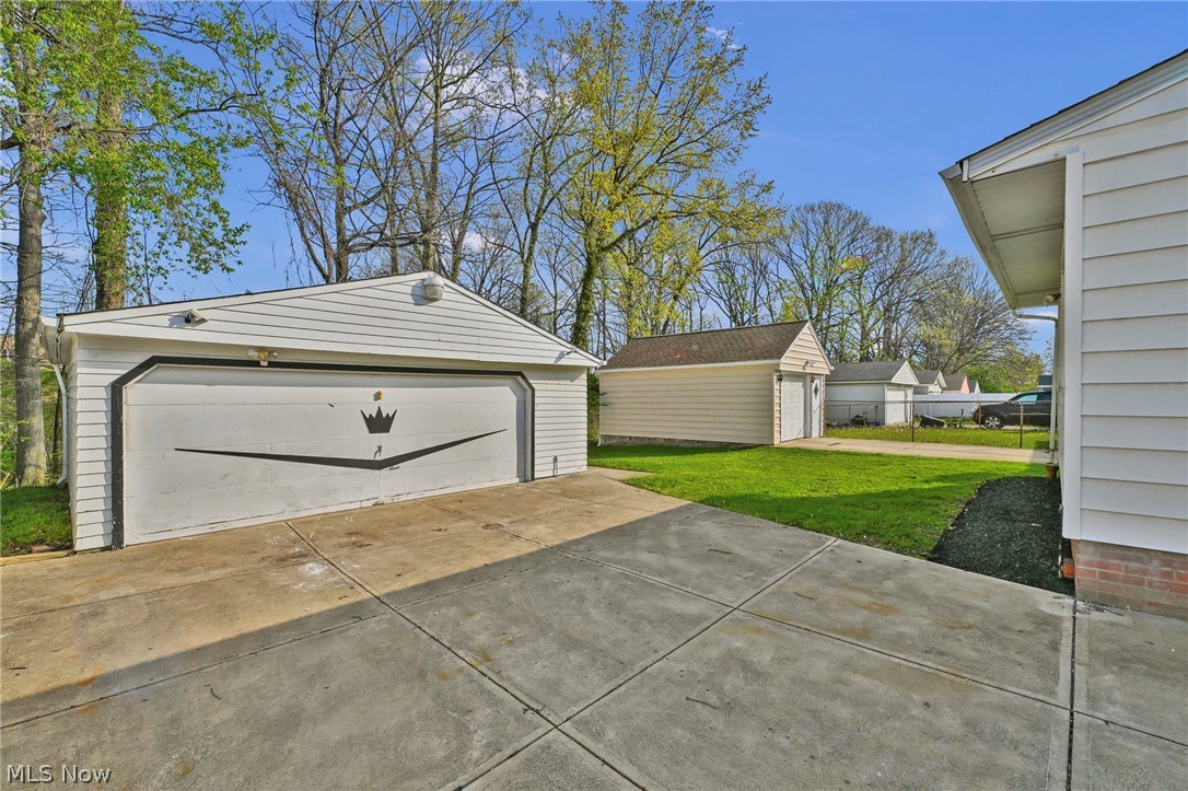 E Morans Tuxedo Farms Sub - Residential