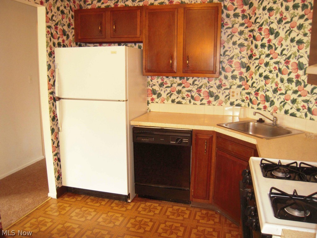 Clague Towers - Residential