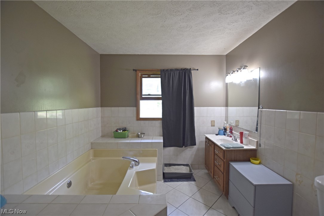 Walton Hills Barclay - Residential