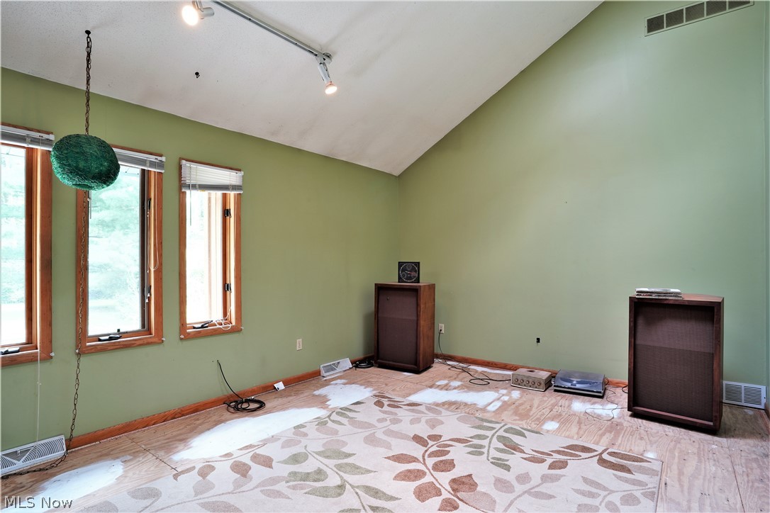 Boston - Commercial Sale