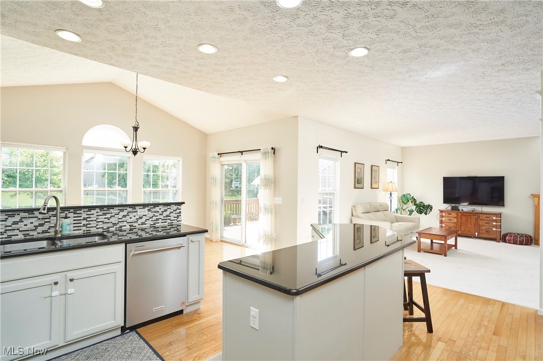 Akron, Ohio 44333, United States, 4 Bedrooms Bedrooms, ,3 BathroomsBathrooms,Residential,Active,159764