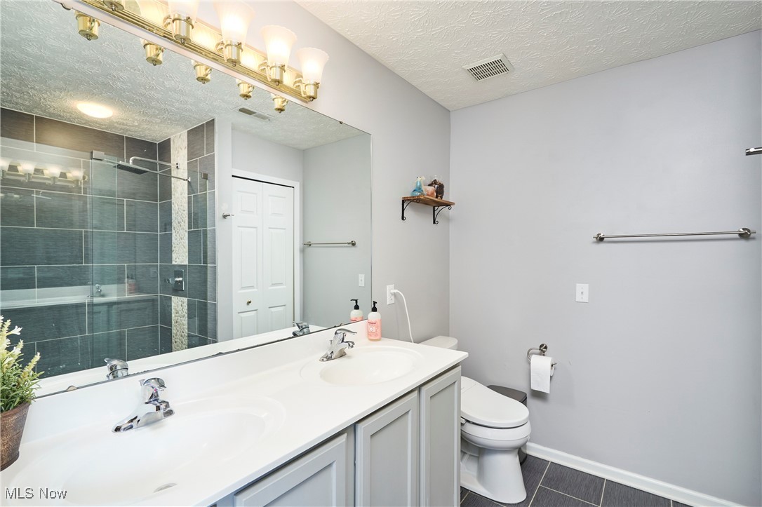 Akron, Ohio 44333, United States, 4 Bedrooms Bedrooms, ,3 BathroomsBathrooms,Residential,Active,159764