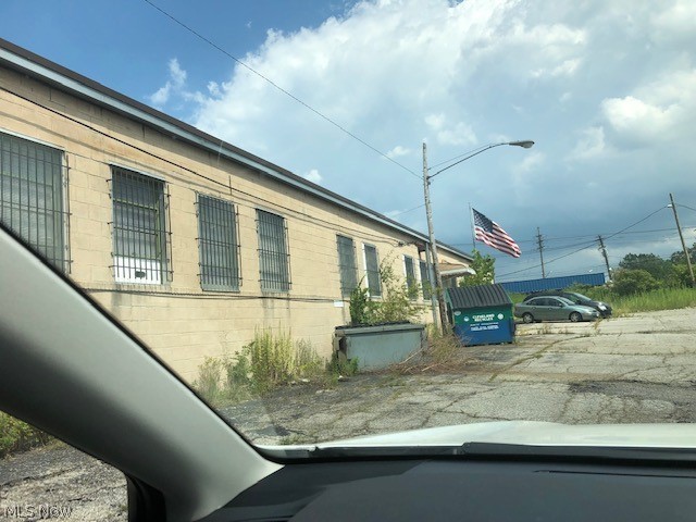 Warrensville - Commercial Sale