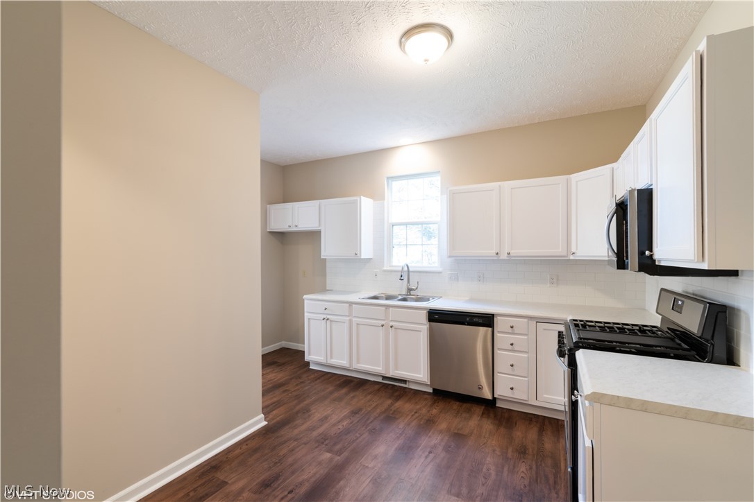 The Falls Condo - Residential