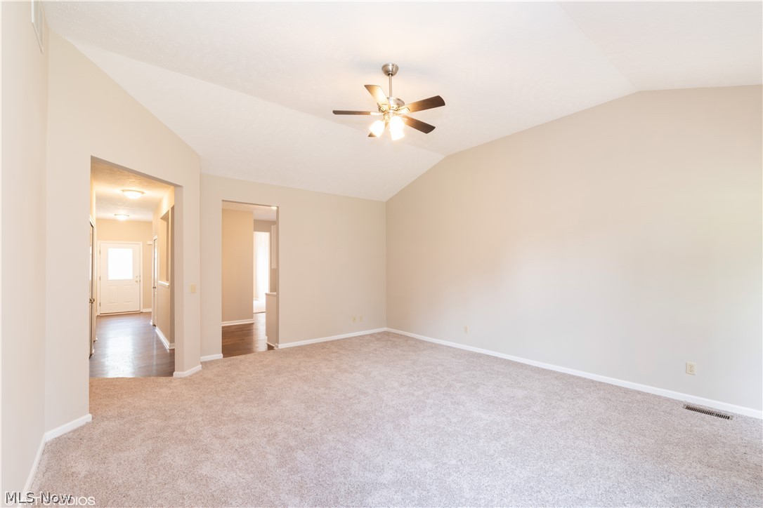 The Falls Condo - Residential