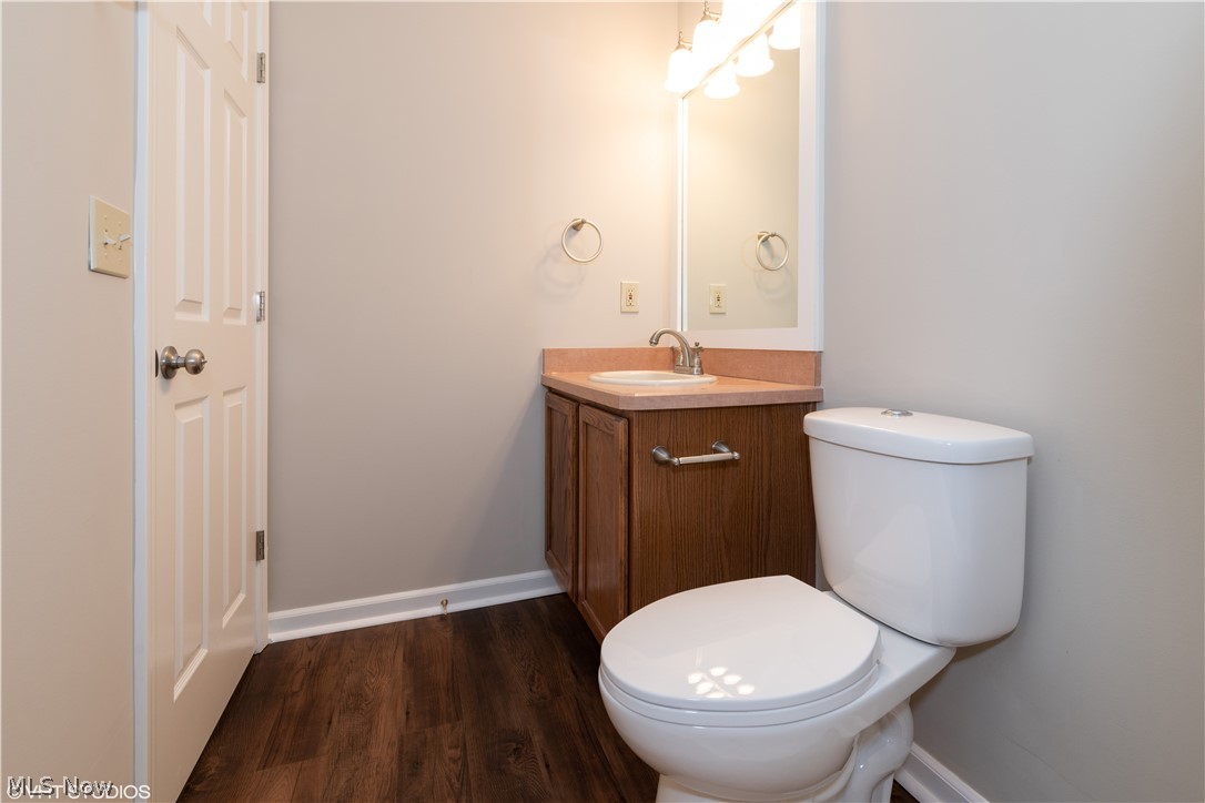 The Falls Condo - Residential