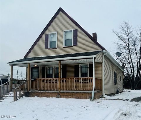 Tiny photo for 723 E 165th Street, Cleveland, OH 44110 (MLS # 5179899)