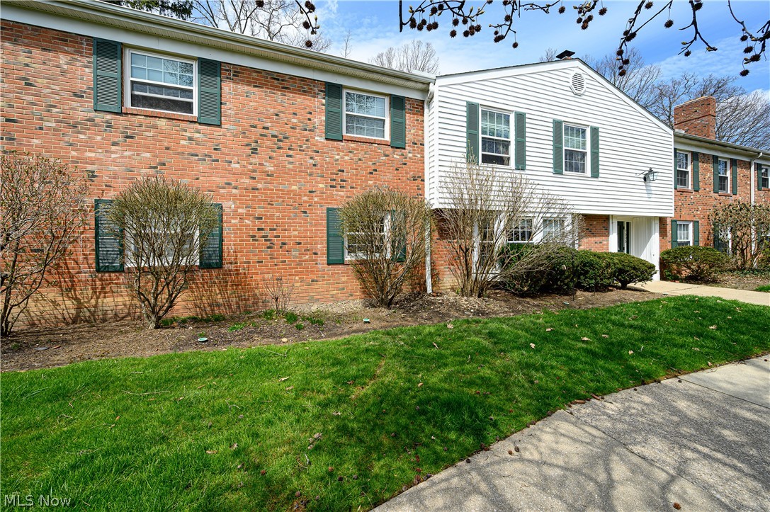Carriage Hill Condo - Residential