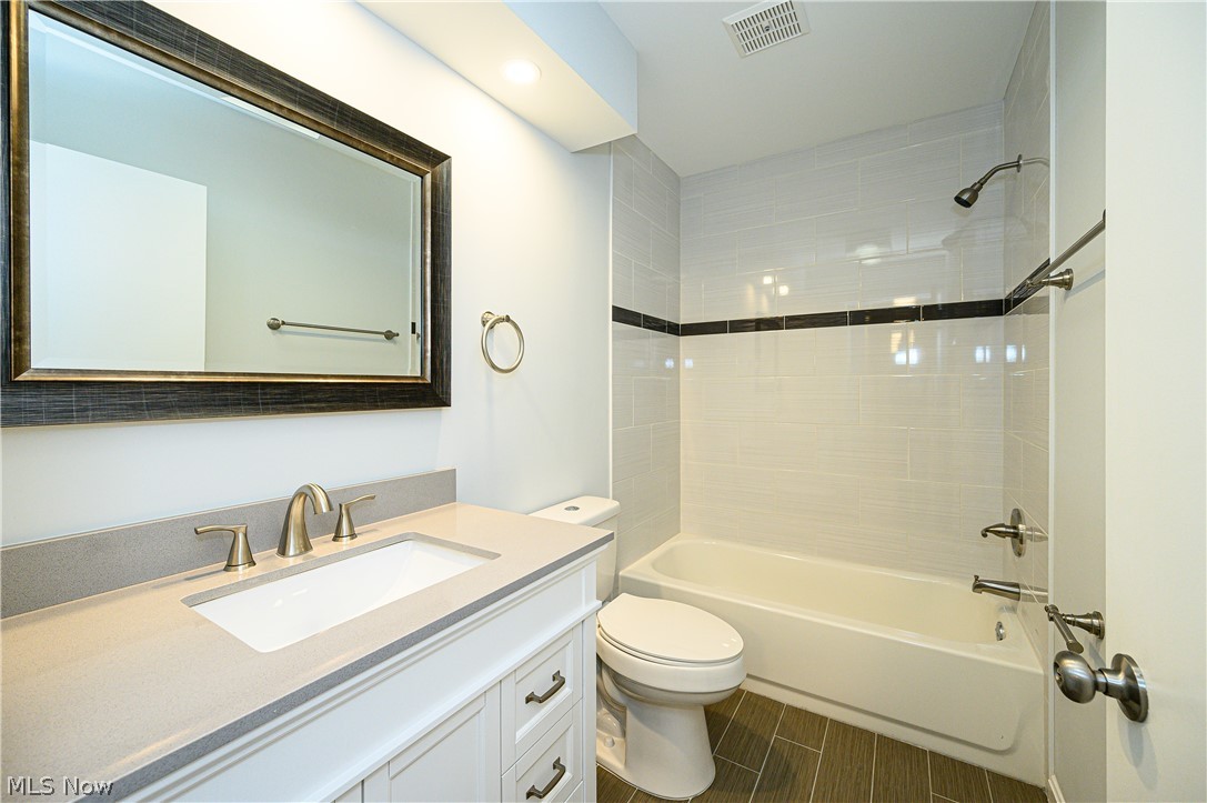 Carriage Hill Condo - Residential