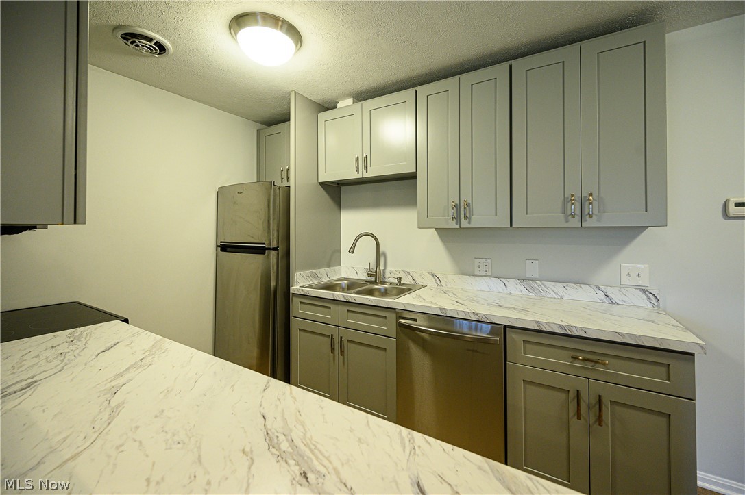 Carriage Hill Condo - Residential