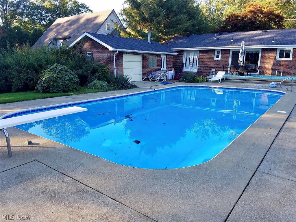 E L Cain 03 - Residential