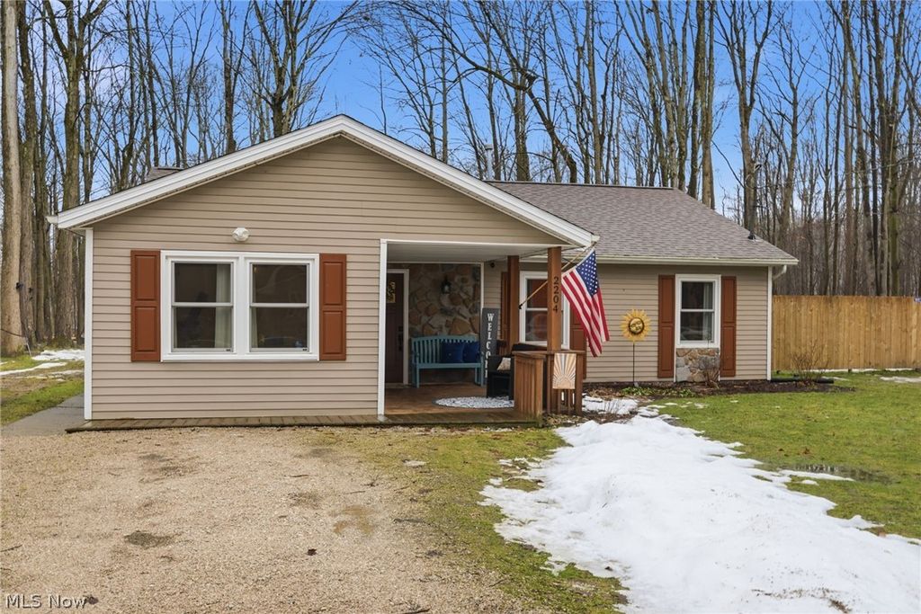 Photo of 2204 Deer Run, Rock Creek, OH 44084 (MLS # 5189897)