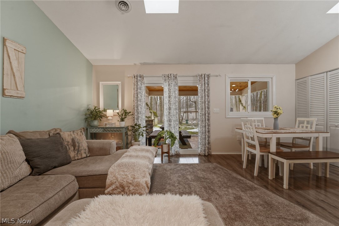 Roaming Rock - Residential