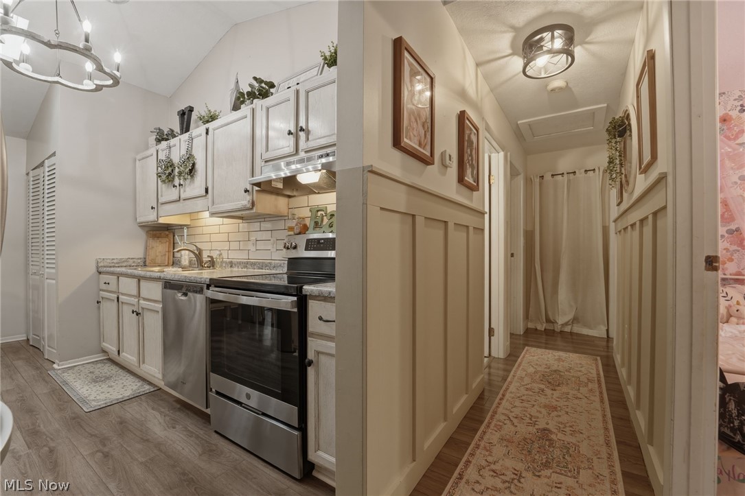 Roaming Rock - Residential