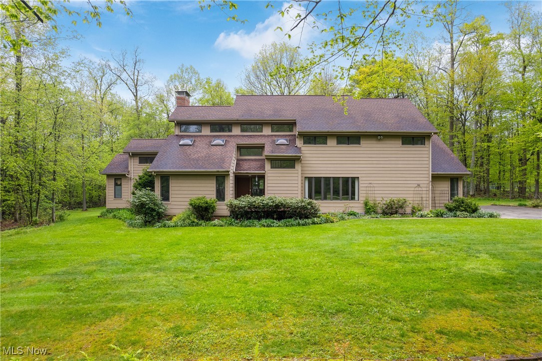 8880 Galloway Trail, Novelty, Ohio image 1
