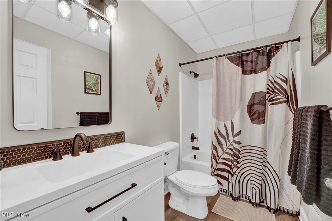 1025 Cedarwood Lane, Medina, Ohio image 47