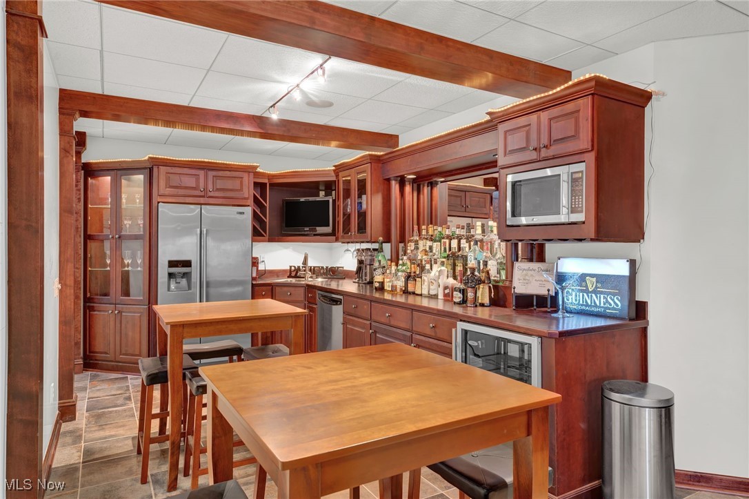 1025 Cedarwood Lane, Medina, Ohio image 40