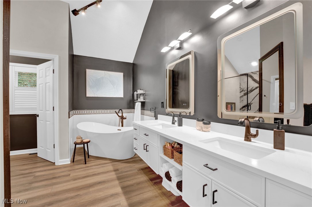 1025 Cedarwood Lane, Medina, Ohio image 30